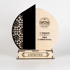 Győztesek Trófeája, Otthon & Életmód, Dekoráció, Asztal és polc dekoráció, Asztaldísz, Gravírozás, pirográfia, MESKA