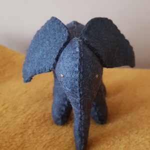 Filc szürke elefánt - Meska.hu
