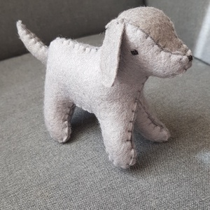 Filc kutya - játék & sport - plüssállat & játékfigura - kutya - Meska.hu