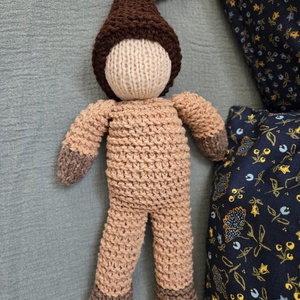 Kötött gyapjú manó barna - játék & sport - plüssállat & játékfigura - manó - Meska.hu Kötött gyapjú manó barna - játék & sport - plüssállat & játékfigura - manó - Meska.hu