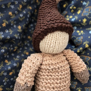 Kötött gyapjú manó barna - játék & sport - plüssállat & játékfigura - manó - Meska.hu Kötött gyapjú manó barna - játék & sport - plüssállat & játékfigura - manó - Meska.hu