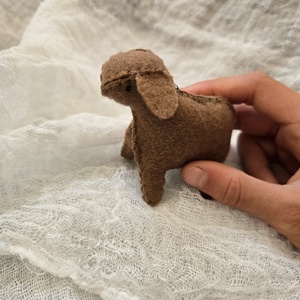 Filc bárány apró - játék & sport - plüssállat & játékfigura - plüss bárány - Meska.hu Filc bárány apró - játék & sport - plüssállat & játékfigura - plüss bárány - Meska.hu