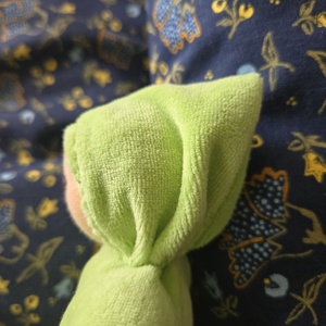 Waldorf baba zöld - játék & sport - készségfejlesztő és logikai játék - montessori szivárvány, waldorf játékok - Meska.hu