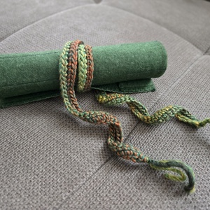 Krétatartó zöld - táska & tok - variálható táska - Meska.hu