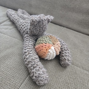 Kötött gyapjú cica - játék & sport - plüssállat & játékfigura - plüss dínók - Meska.hu