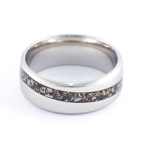 Nemesacél Gyűrű Pirit Ásvánnyal És Fémforgács Darabokkal. Vízálló, Karcálló, Anti-Allergén, Egyedi Megrendelésre! - ékszer - gyűrű - kerek gyűrű - Meska.hu