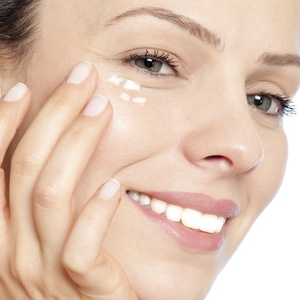 Smooth Silk -Bio Málnamag olajos intenzív regeneráló selyemproteinnel - szemkörnyékre -  - Meska.hu