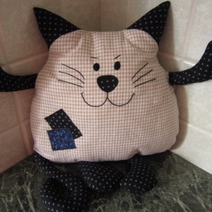 Cirmi az ölelgetős cica párna -  - Meska.hu