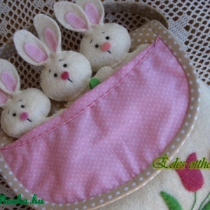 Három nyuszi ujjbáb készlet táskában -  - Meska.hu