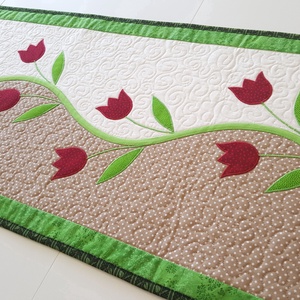 Tavaszi asztali futó friss tavaszi szinekben - otthon & életmód - konyhafelszerelés, tálalás - Meska.hu