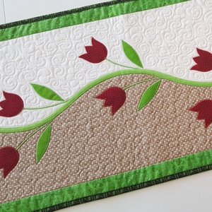 Tavaszi asztali futó friss tavaszi szinekben - otthon & életmód - konyhafelszerelés, tálalás - Meska.hu