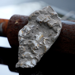 Beton-nyaklánc-Terra, Ékszer, Nyaklánc, Medálos nyaklánc, Ékszerkészítés, Ötvös, MESKA