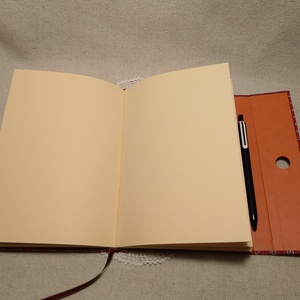 A/5 Piros mintás, tollas napló - otthon & lakás - papír írószer - jegyzetfüzet & napló - Meska.hu
