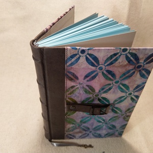 A/5 Kék, bőr/textil kötésű, csatos, vonalas napló - otthon & életmód - papír, írószer - jegyzetfüzet & napló - Meska.hu