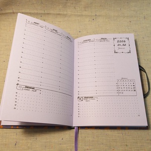 A/5 2026 Határidőnapló kampós, narancs-lila batikolt - otthon & életmód - papír, írószer - naptár & tervező - Meska.hu