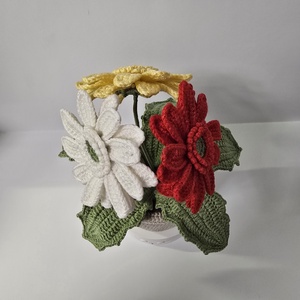 Horgolt kaspós gerbera, Otthon & Életmód, Virágdekoráció, Virágdíszek, Asztali virágdísz, Horgolás, MESKA
