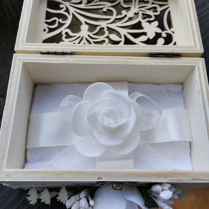 Gyűrűtartó kis fadoboz  - esküvő - kiegészítők - gyűrűtartó & gyűrűpárna - Meska.hu