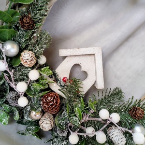 Szürke vessző téli ajtódísz - karácsony - karácsonyi lakásdekoráció - karácsonyi ajtódíszek - Meska.hu