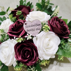 Bordó-fehér rózsás sírdísz Mindenszentekre - otthon & életmód - vallás - temetkezési tárgy - sírdísz, kegyeleti dísz - Meska.hu