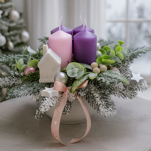 Ezüst-rózsaszín adventi aztaldísz kerámia templommal - Meska.hu