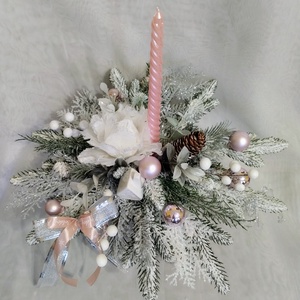 Ezüstös -rózsaszín karácsonyi adztaldísz csavart gyertyával - karácsony - adventi díszek - adventi asztaldísz - Meska.hu