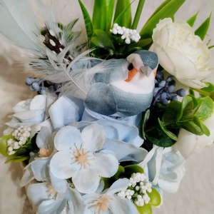Fehér-halvány kék virágos madárkás dísz - otthon & életmód - dekoráció - virágdísz és tartó - virágdíszek - asztali virágdísz - Meska.hu