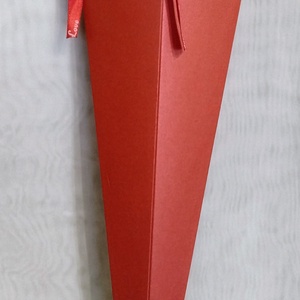 Nőnapi papír tasakos örök rózsa - otthon & életmód - dekoráció - asztal és polc dekoráció - asztaldísz - Meska.hu