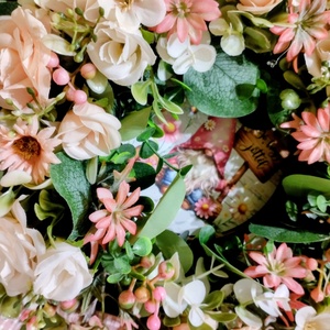 Csupa virágos tavaszi ajtódísz manós táblával - otthon & életmód - dekoráció - ajtó- és ablak dekoráció - ajtódísz & kopogtató - Meska.hu