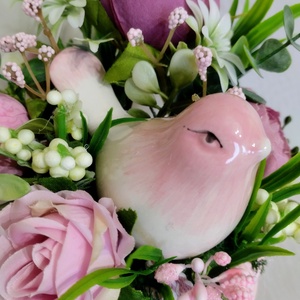 Tavaszi asztaldísz kerámia madárkával - otthon & életmód - dekoráció - asztal és polc dekoráció - asztaldísz - Meska.hu