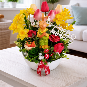 Nyúl Péter mesekertje tavaszi asztaldísz  - Meska.hu