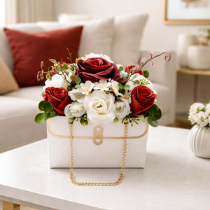 Rózsás táskadísz , Otthon & Életmód, Virágdekoráció, Virágdíszek, Asztali virágdísz, Mindenmás, Virágkötés, MESKA