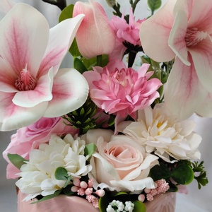 Rózsaszín magnólia álom asztaldísz  - otthon & életmód - virágdekoráció - virágdíszek - asztali virágdísz - Meska.hu