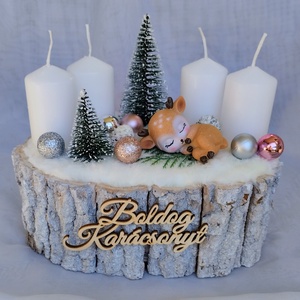 Alvó őzikés adventi asztaldísz fakéreg kaspóban - karácsony - adventi díszek - adventi asztaldísz - Meska.hu