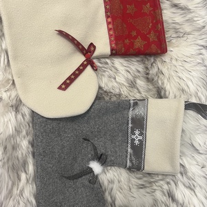 Ajándék zoknik - karácsony - karácsonyi ajándékozás - karácsonyi ajándékcsomagolás - Meska.hu