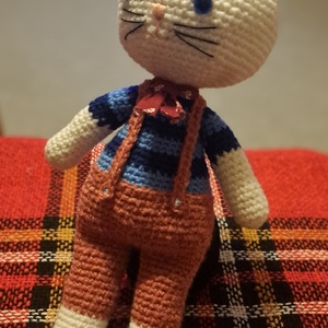 Cicák horgolt amigurumi - otthon & életmód - babaszoba, gyerekszoba - babaszoba dekoráció - Meska.hu