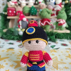 Horgolt katona - Meska.hu