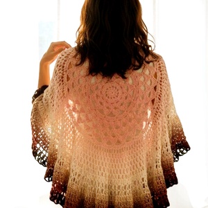 EDO mandala aszimmetrikus poncsó � 24 szirmos japán virág mintával - Meska.hu