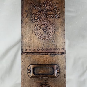 Steampunk stílusú fa irattartó papucs - otthon & életmód - papír, írószer - mappa - Meska.hu