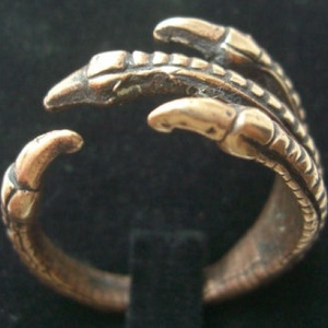 Sólyomláb gyűrű - antikolt bronz - ékszer - gyűrű - figurális gyűrű - Meska.hu