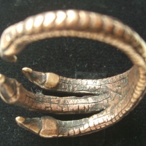 Sólyomláb gyűrű - antikolt bronz - ékszer - gyűrű - figurális gyűrű - Meska.hu