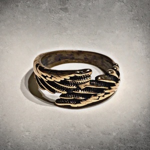 Szárnyas gyűrű - antikolt bronz, Ékszer, Gyűrű, Figurális gyűrű, Fémmegmunkálás, Ékszerkészítés, MESKA