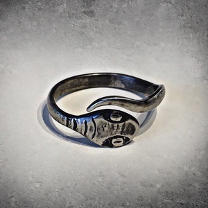 Kovácsolt kígyós gyűrű - alpakka - ékszer - gyűrű - figurális gyűrű - Meska.hu