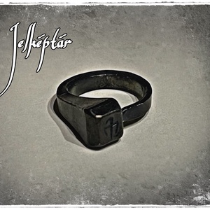 Patkószeg gyűrű turulos ligatúrával - Meska.hu