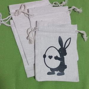 Húsvéti vászon zsákocska � apró ajándékokhoz - ünnepi díszek, dekorációk - húsvéti díszek és dekorációk - húsvéti ajándékátadó - Meska.hu