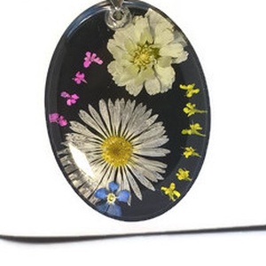 Valódi réti virágos nyaklánc - ékszer - nyaklánc - medálos nyaklánc - Meska.hu