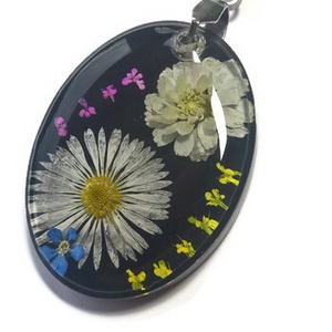 Valódi réti virágos nyaklánc - ékszer - nyaklánc - medálos nyaklánc - Meska.hu