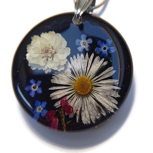 Valódi virágos szépséges nyaklánc VII. - ékszer - nyaklánc - medálos nyaklánc - Meska.hu Valódi virágos szépséges nyaklánc VII. - ékszer - nyaklánc - medálos nyaklánc - Meska.hu