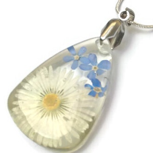 Kerti virágos nyaklánc - ékszer - nyaklánc - medálos nyaklánc - Meska.hu