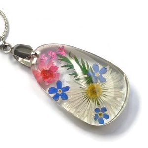 Vidám, virágos nyaklánc - ékszer - nyaklánc - medálos nyaklánc - Meska.hu Vidám, virágos nyaklánc - ékszer - nyaklánc - medálos nyaklánc - Meska.hu