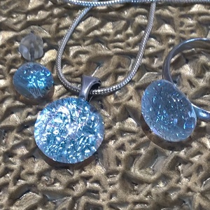 Olvasztott üvegékszer szett - ékszer - fülbevaló - pötty fülbevaló - Meska.hu Olvasztott üvegékszer szett - ékszer - fülbevaló - pötty fülbevaló - Meska.hu